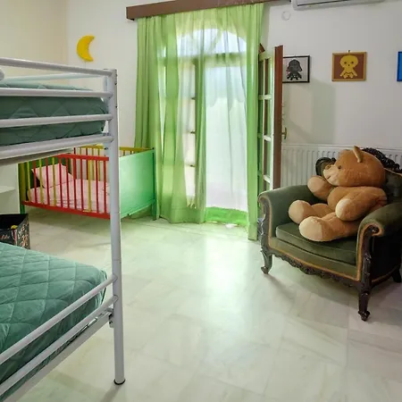 Thalia Chania * Chania (Crete)